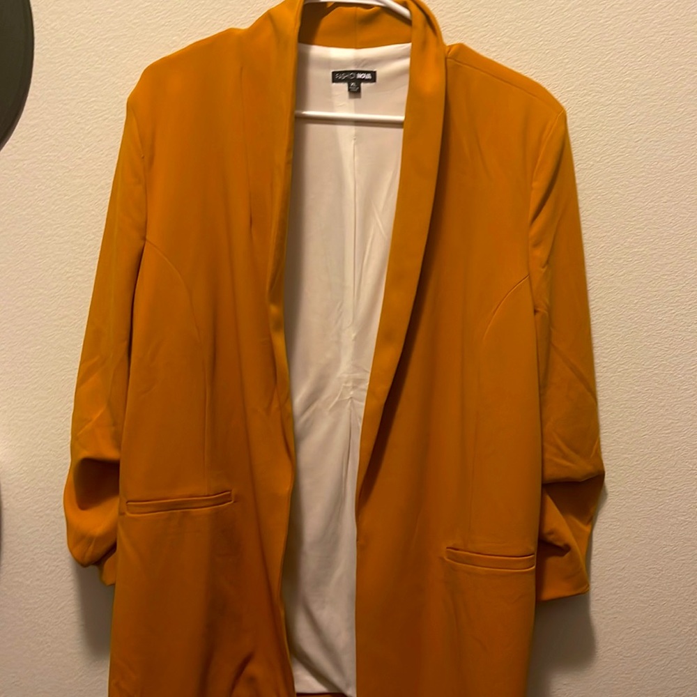 Mustard yellow blazer